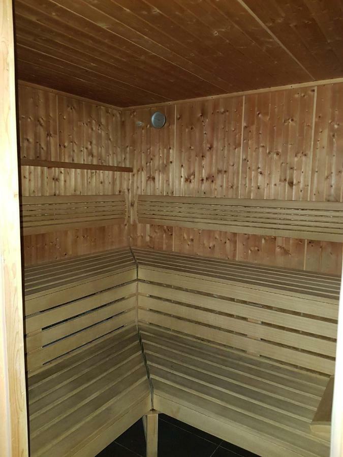 Apartament Pomaranczowy Z Basenem,Sauna-Blisko Morza. Kołobrzeg Esterno foto